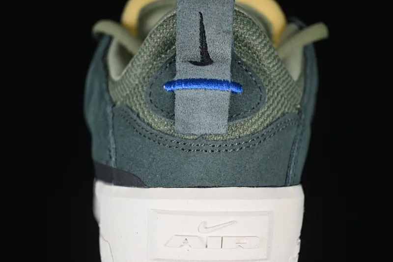 All categories Nk SB Dunk series Nk SB Dunk Low low-top sneakers Nk SB Day One Nike low-top casual sneakers FN4210-300